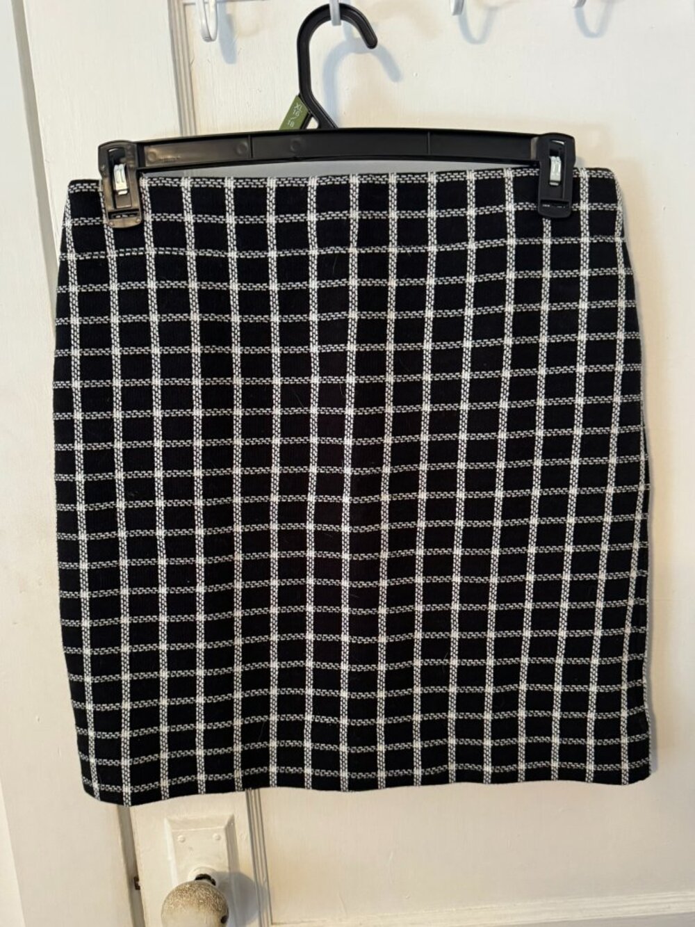 Women's Talbots Black and White Large Plaid Mini Skirt.  Size 6.